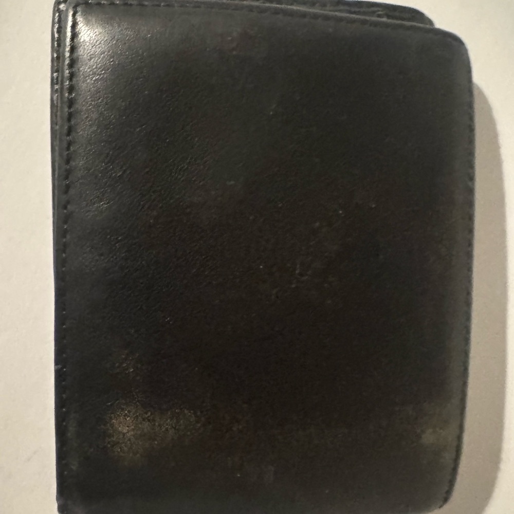 Tumi Leather Wallet - Picture 6 of 9